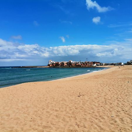 Grand Appartement Vue Golf A 2 Min De La Plage Бузника Экстерьер фото