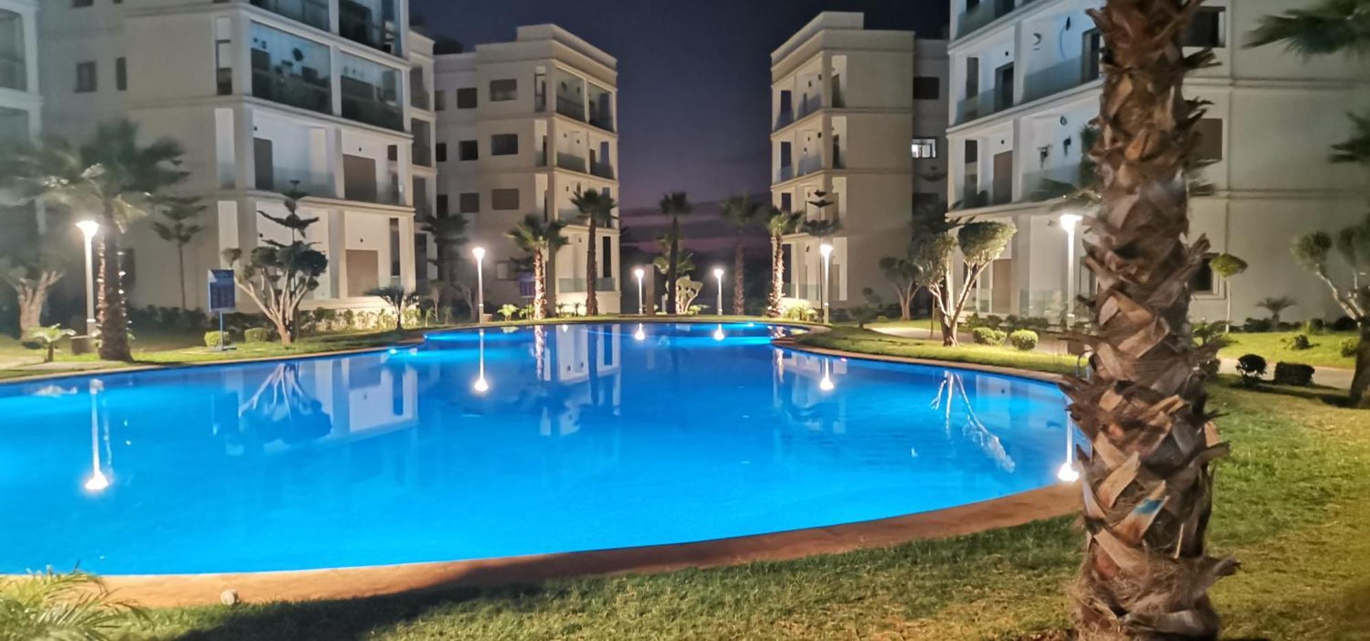 Grand Appartement Vue Golf A 2 Min De La Plage Бузника Экстерьер фото