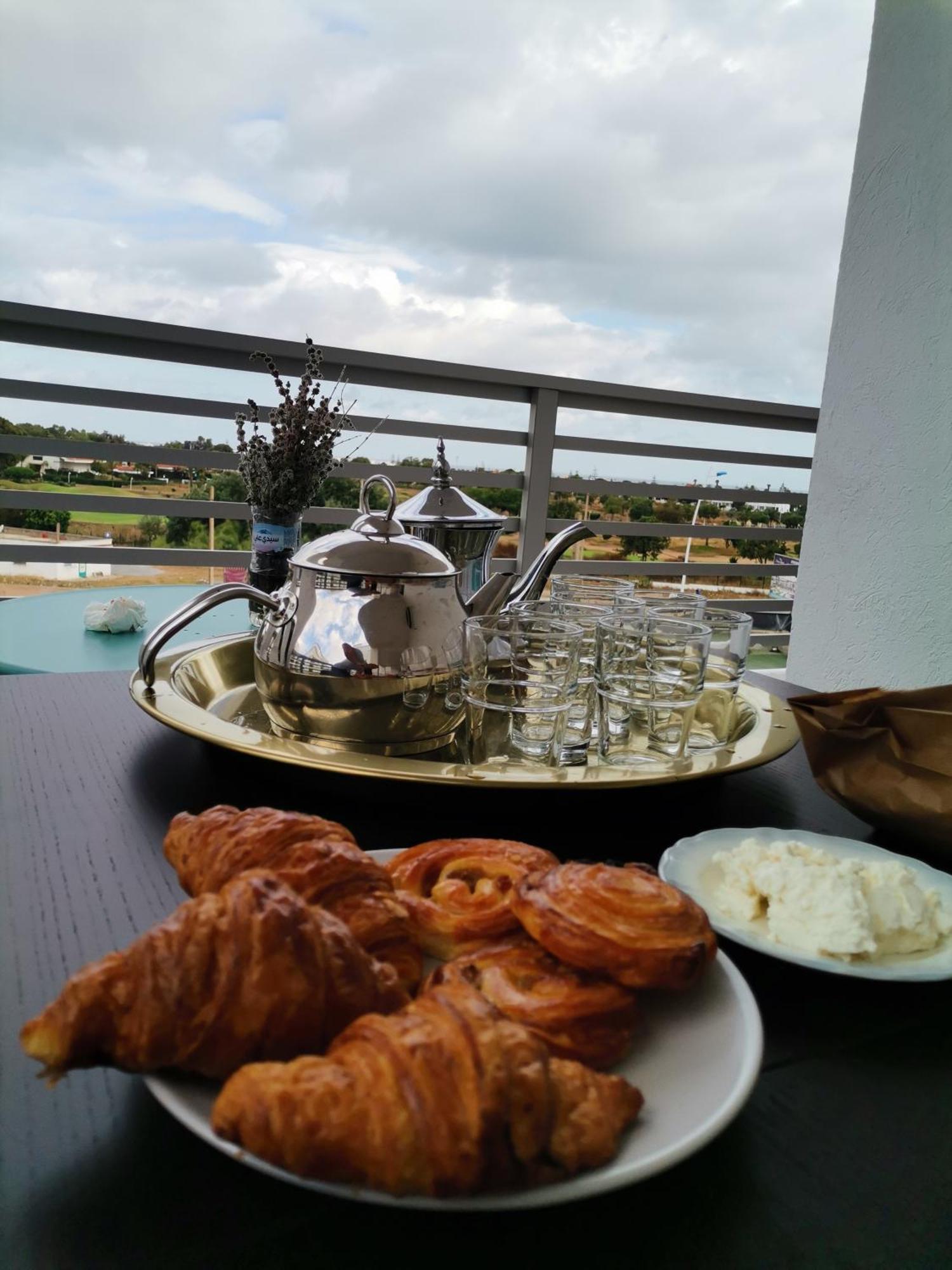 Grand Appartement Vue Golf A 2 Min De La Plage Бузника Экстерьер фото