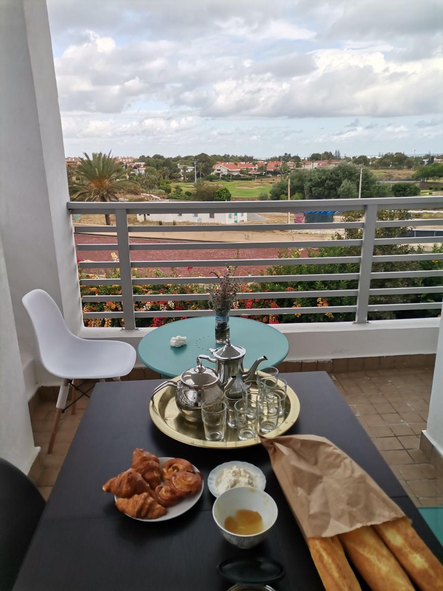 Grand Appartement Vue Golf A 2 Min De La Plage Бузника Экстерьер фото