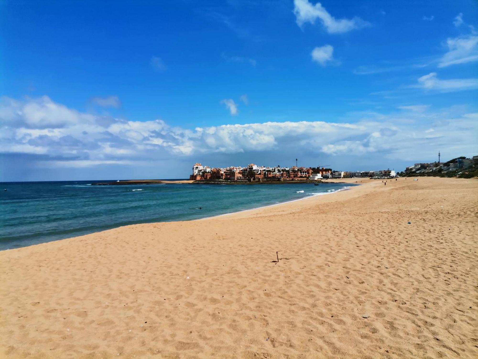 Grand Appartement Vue Golf A 2 Min De La Plage Бузника Экстерьер фото